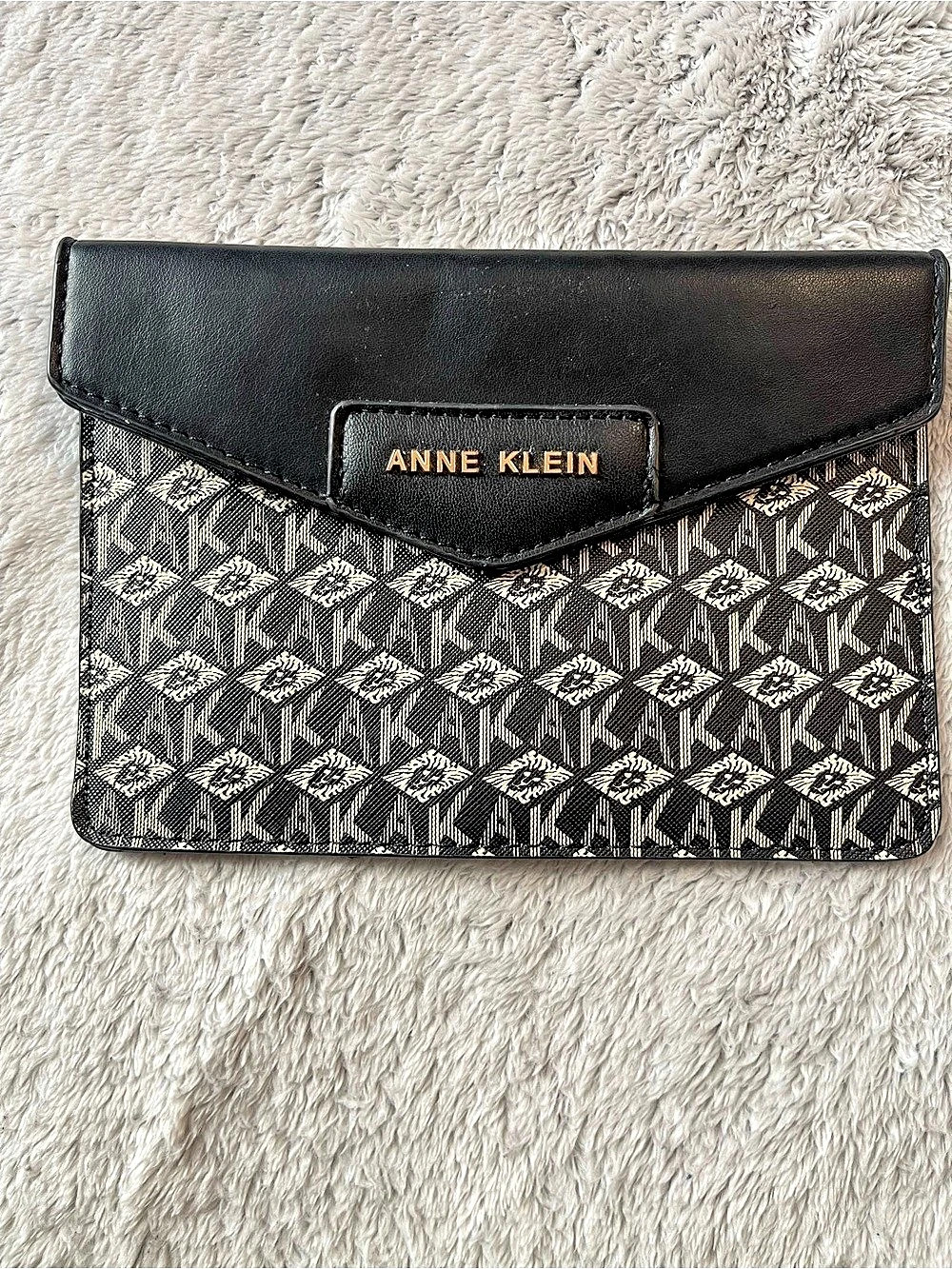 Anne Klein Geometric Clutch in Black & White